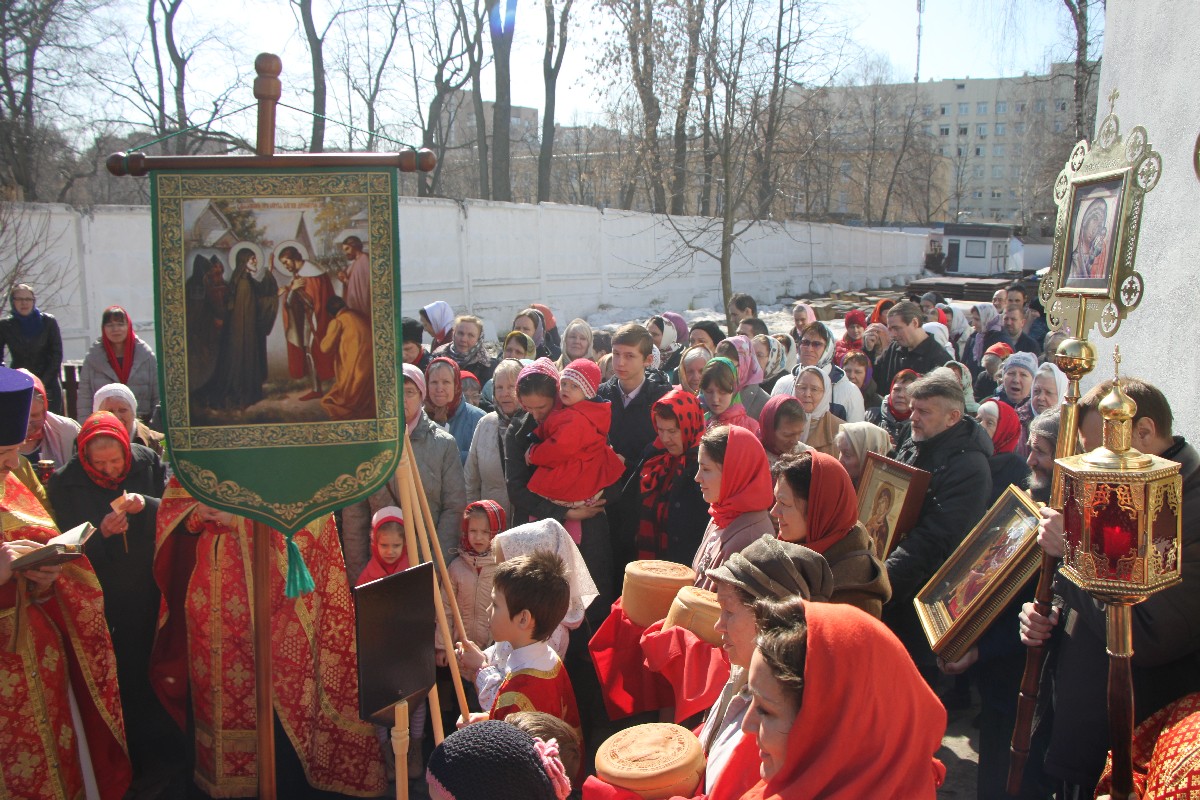 Крестный ход на светлой седмице