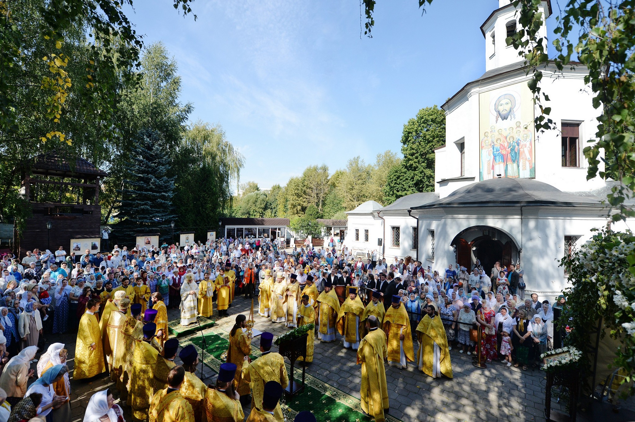 Храм в новогиреево